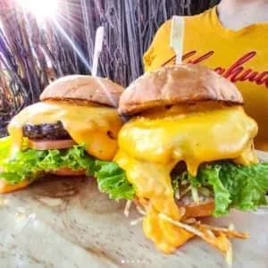 Dos Hamburguesas Mega Queso