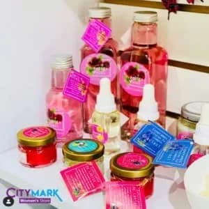 ✅Exfoliante de labios ✅Pócima de labios ✅Mascarilla de arcilla y rosas ✅Aceite pestañas ✅Agua de rosas